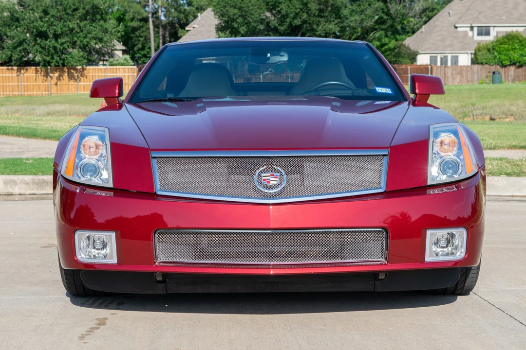 2006 Cadillac XLR-V - Image 10 of 31