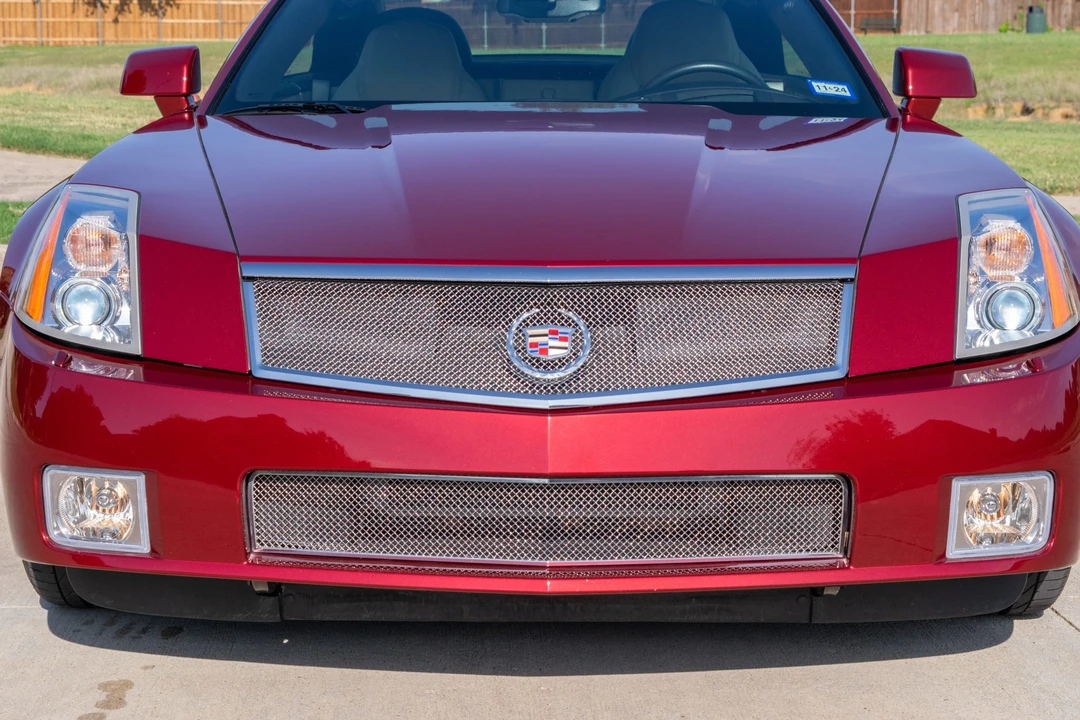 2006 Cadillac XLR-V - Image 16 of 31