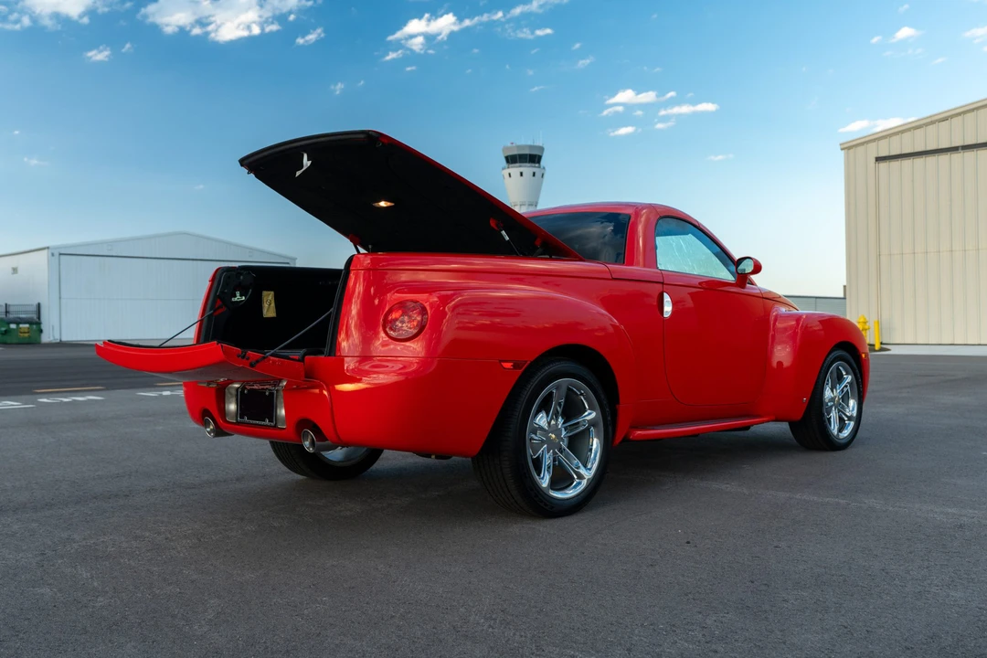 2006 Chevrolet SSR - Image 22 of 31