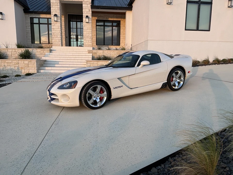 2006 Dodge Viper 3rd Gen - Image 18 of 31