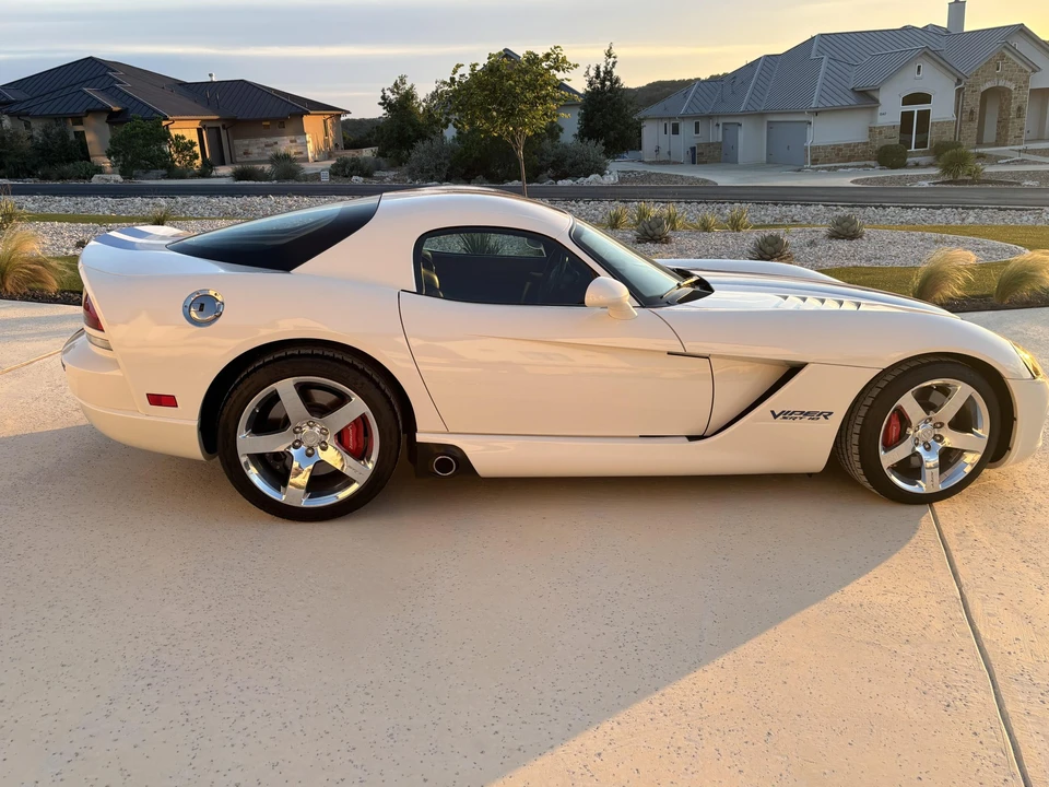 2006 Dodge Viper 3rd Gen - Image 8 of 31