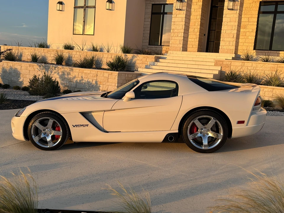 2006 Dodge Viper 3rd Gen - Image 4 of 31