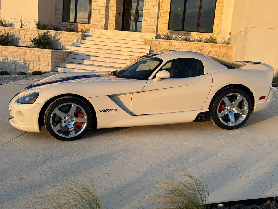 2006 Dodge Viper 3rd Gen - Image 3 of 31