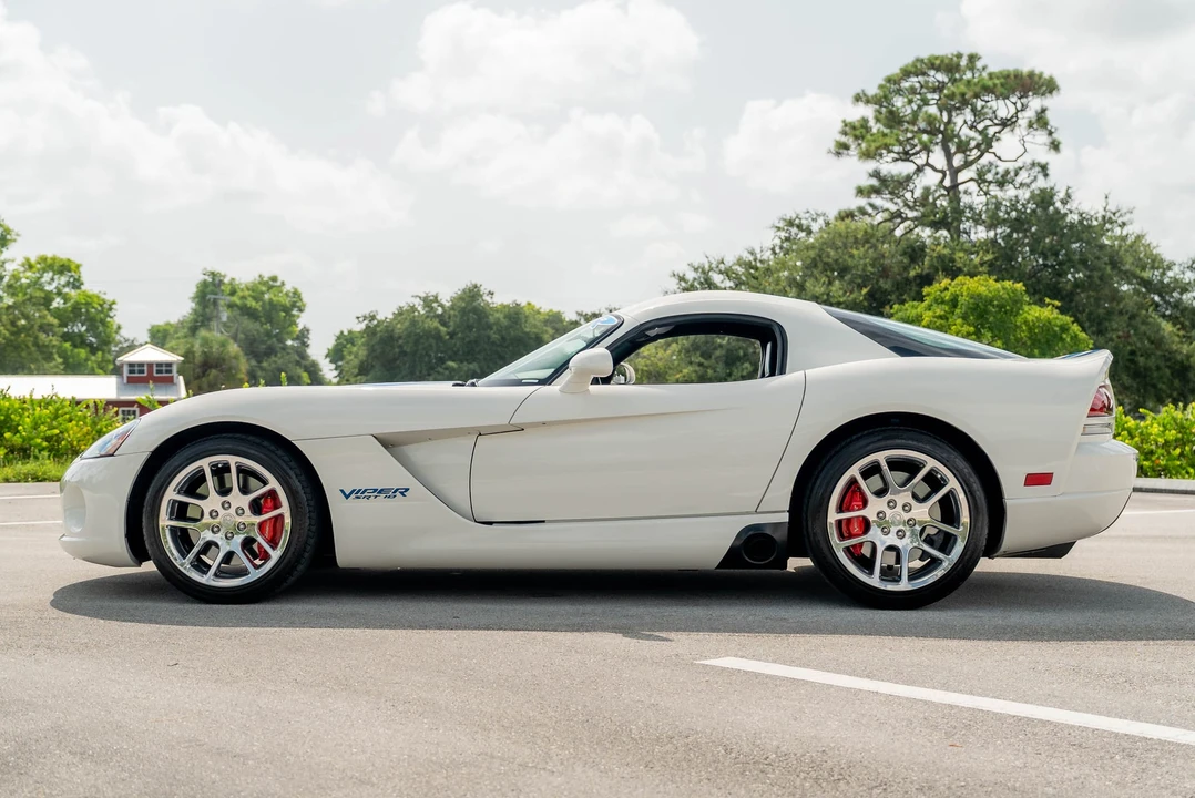 2006 Dodge Viper 3rd Gen - Image 16 of 31