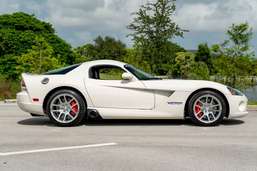 2006 Dodge Viper 3rd Gen - Image 10 of 31
