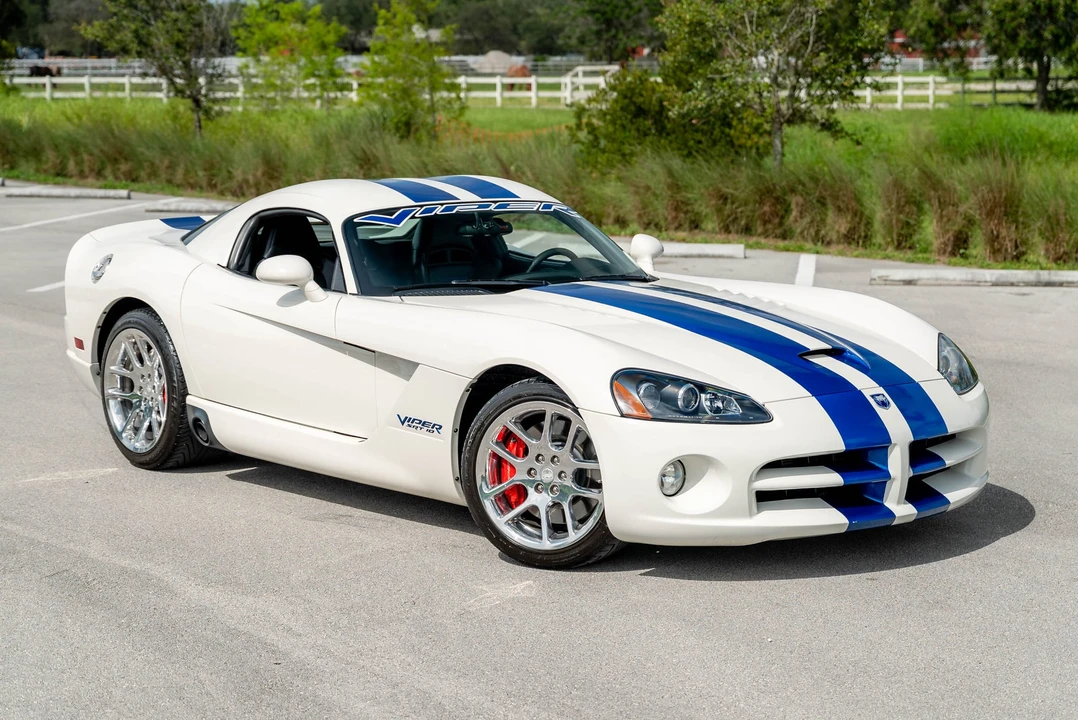 2006 Dodge Viper 3rd Gen - Image 5 of 31