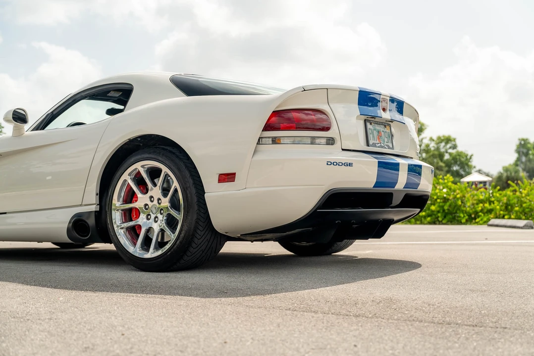 2006 Dodge Viper 3rd Gen - Image 28 of 31