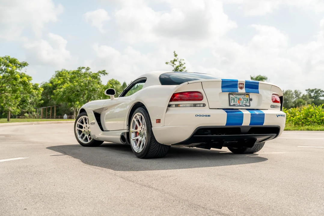 2006 Dodge Viper 3rd Gen - Image 13 of 31