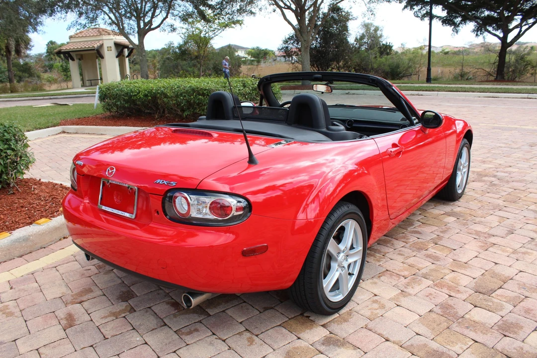 2006 Mazda NC MX-5 Miata - Image 8 of 31