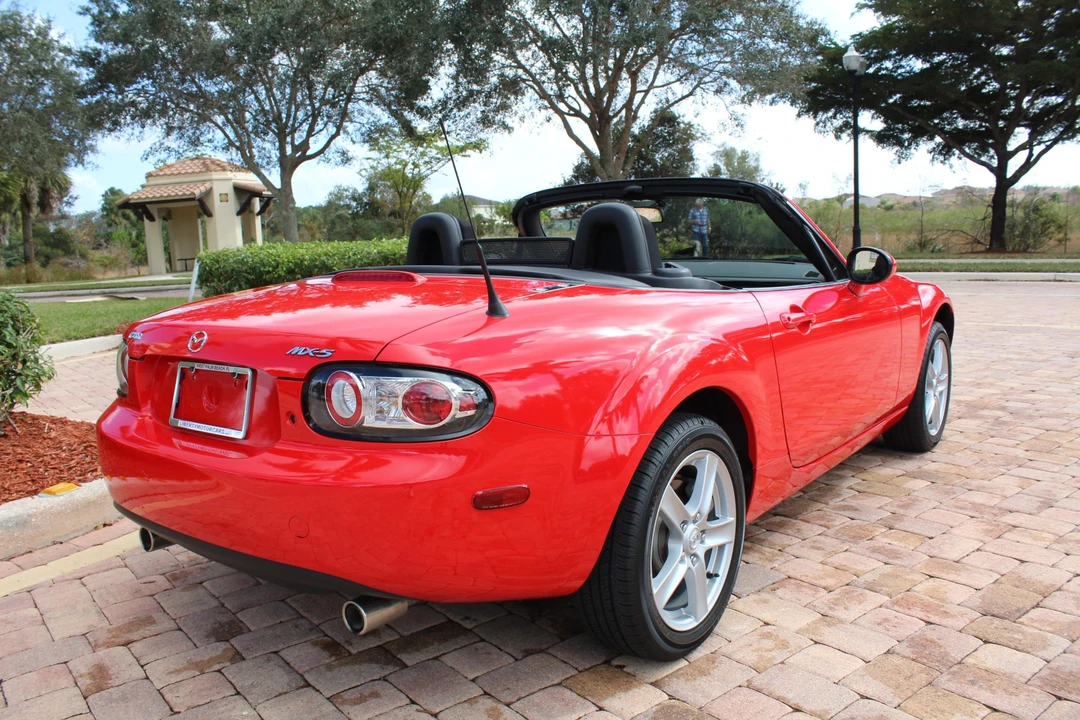 2006 Mazda NC MX-5 Miata - Image 9 of 31