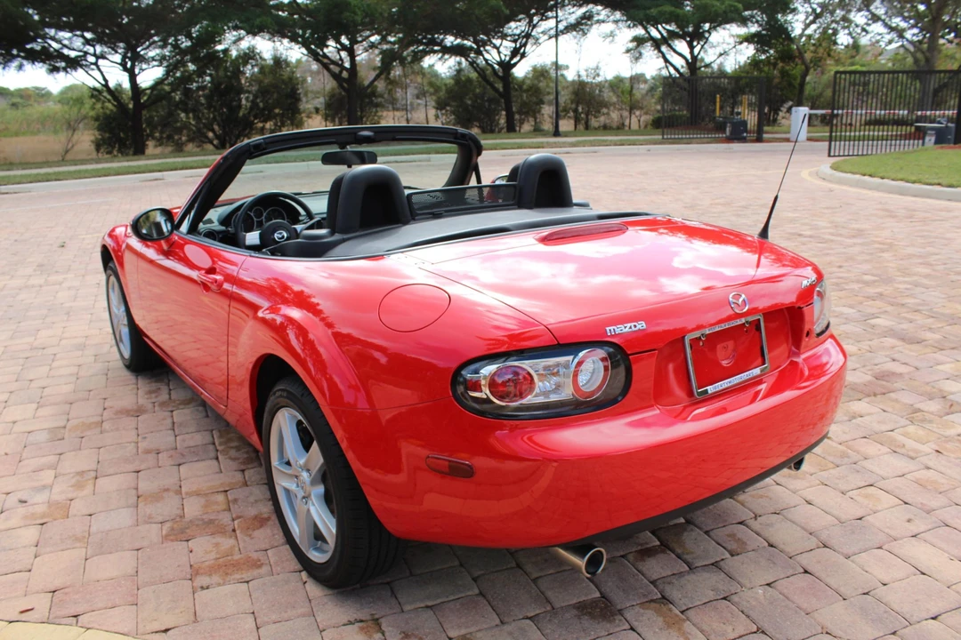 2006 Mazda NC MX-5 Miata - Image 11 of 31