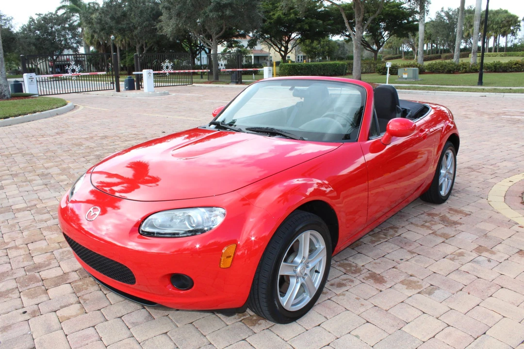 2006 Mazda NC MX-5 Miata - Image 3 of 31
