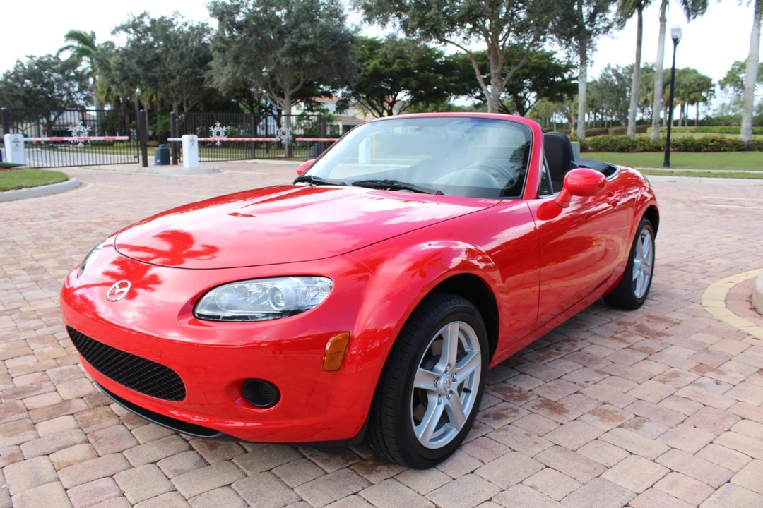 2006 Mazda NC MX-5 Miata - Image 2 of 31
