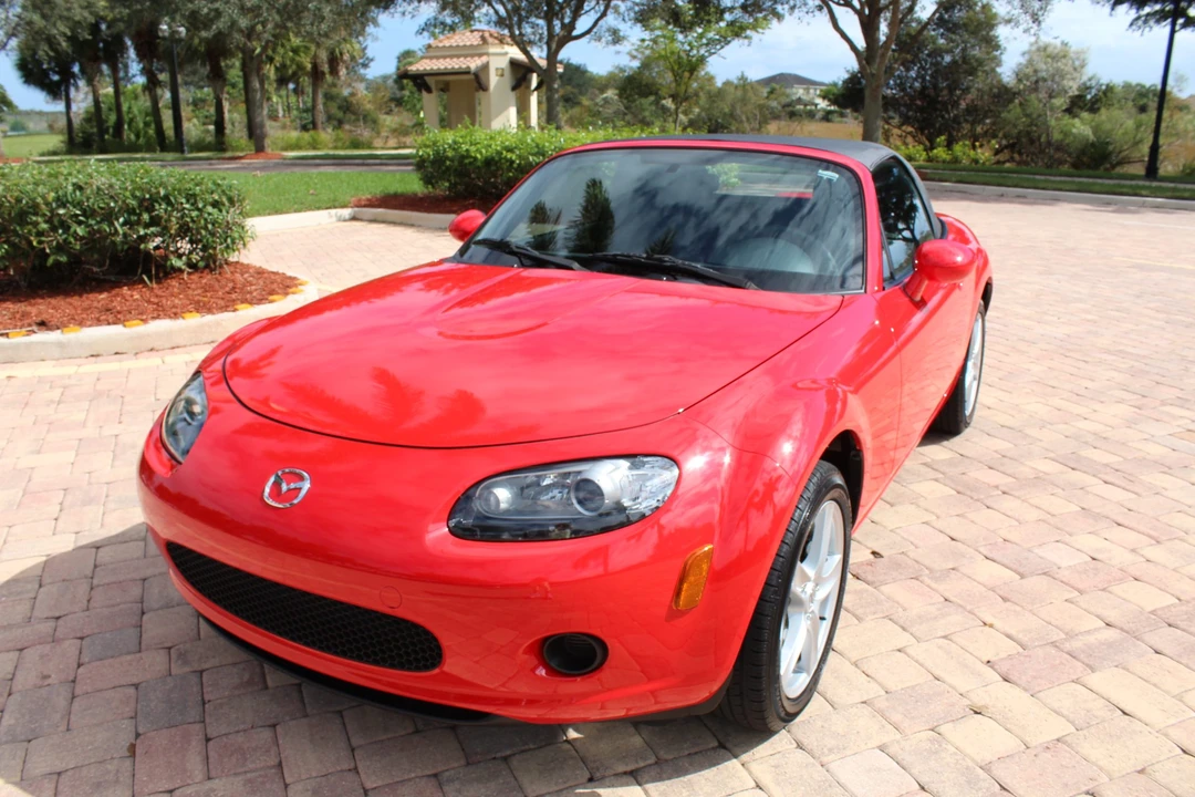 2006 Mazda NC MX-5 Miata - Image 14 of 31