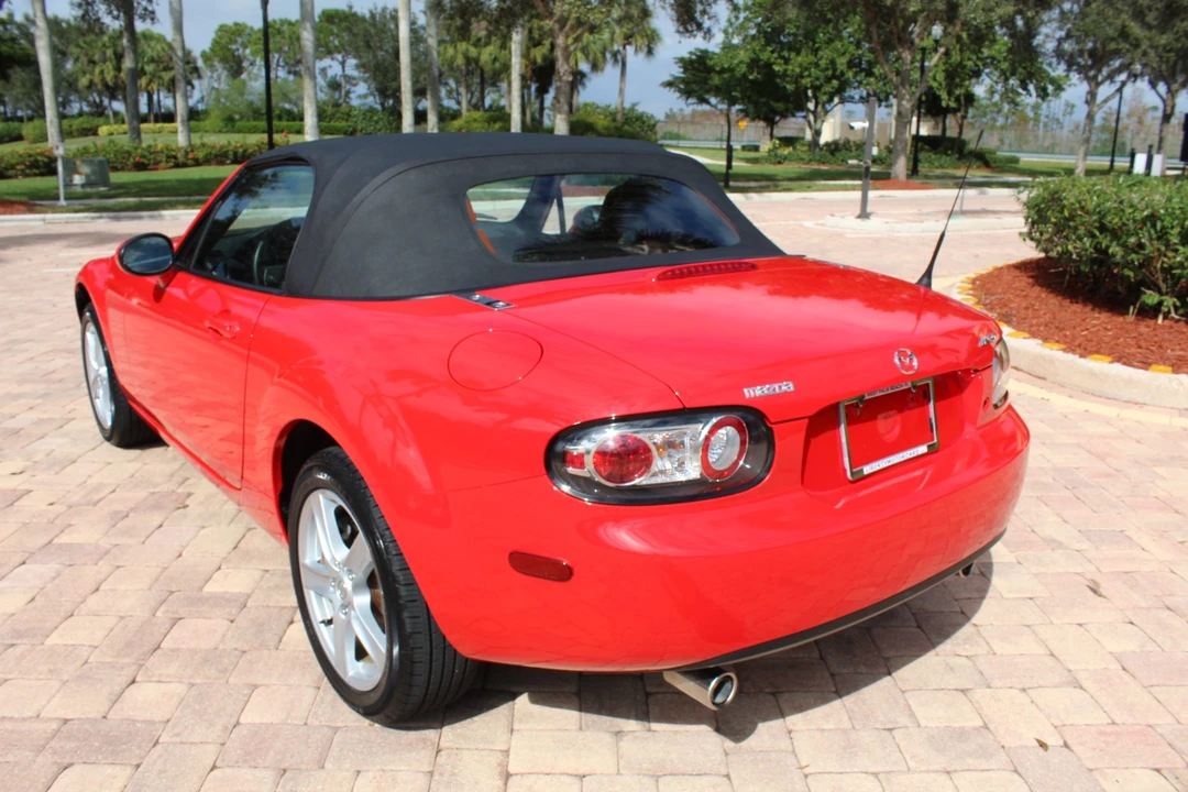 2006 Mazda NC MX-5 Miata - Image 18 of 31