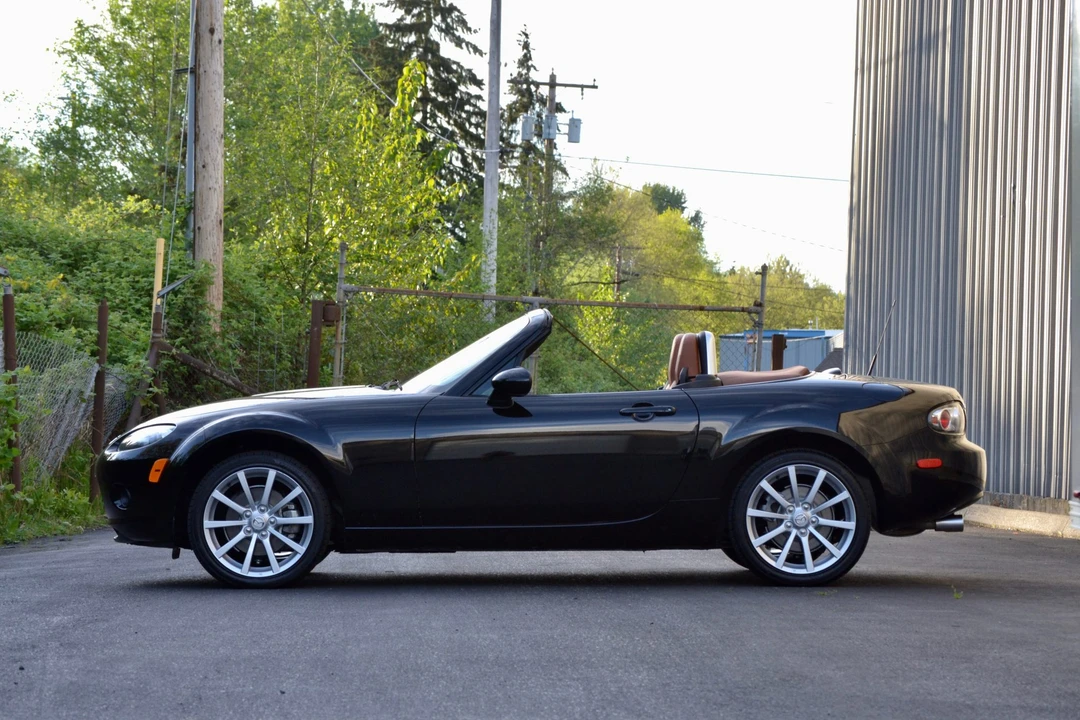 2006 Mazda NC MX-5 Miata - Image 15 of 31