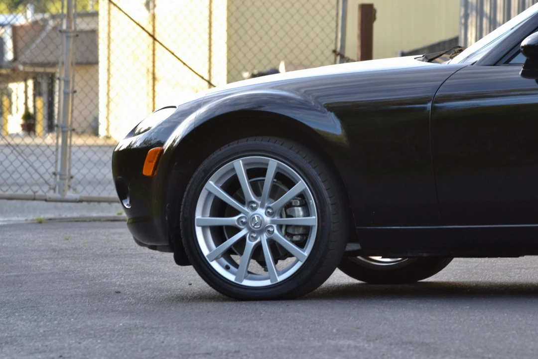 2006 Mazda NC MX-5 Miata - Image 28 of 31