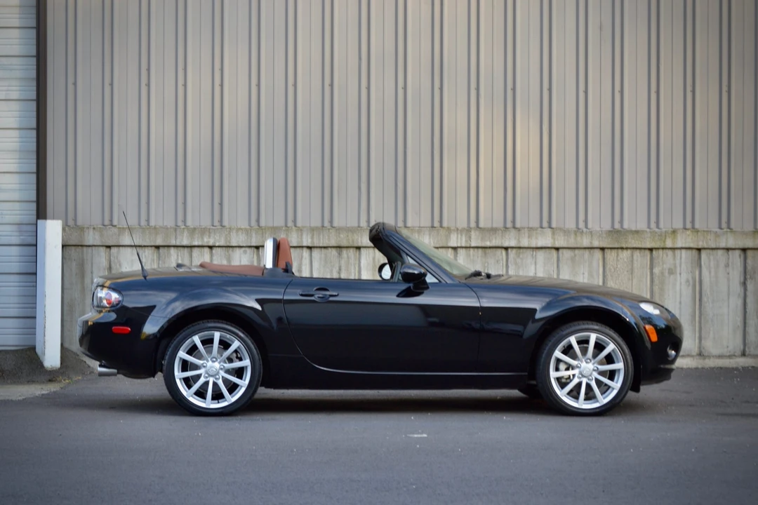2006 Mazda NC MX-5 Miata - Image 7 of 31