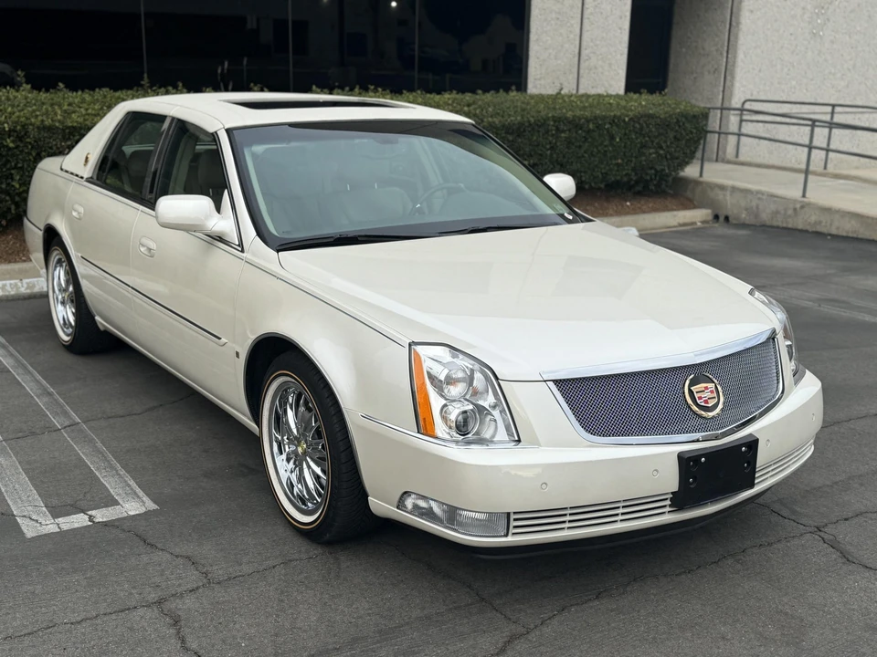 2007 Cadillac DTS - Image 16 of 31