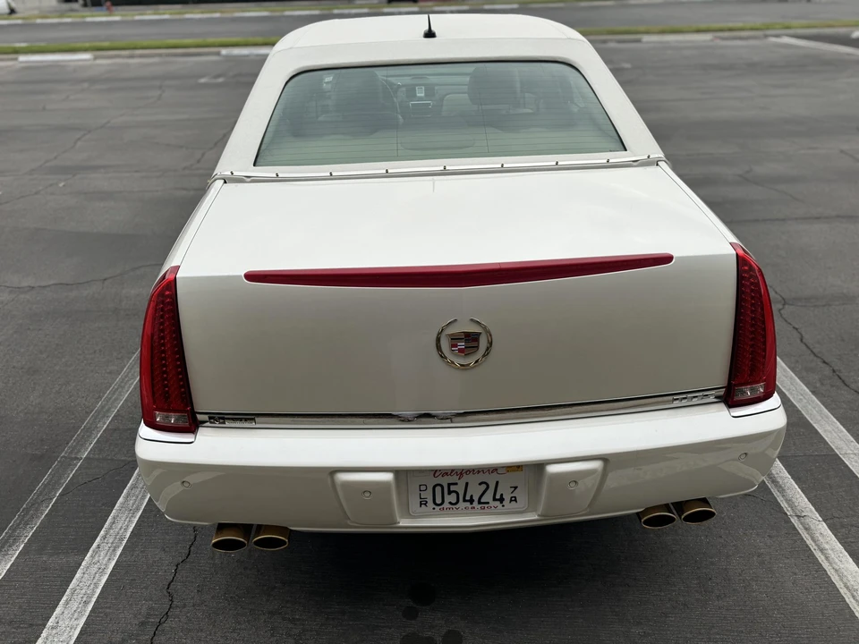 2007 Cadillac DTS - Image 8 of 31