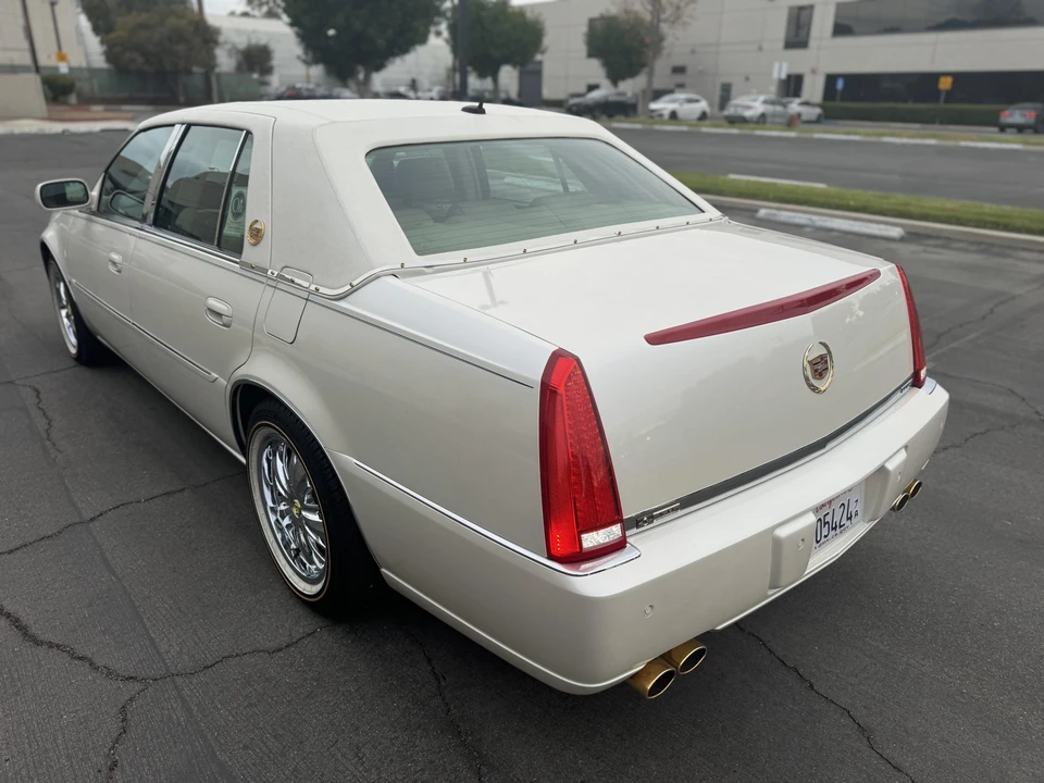 2007 Cadillac DTS - Image 21 of 31