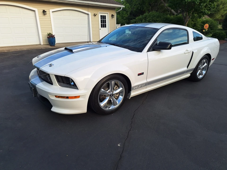 2007 Ford - Image 2 of 31