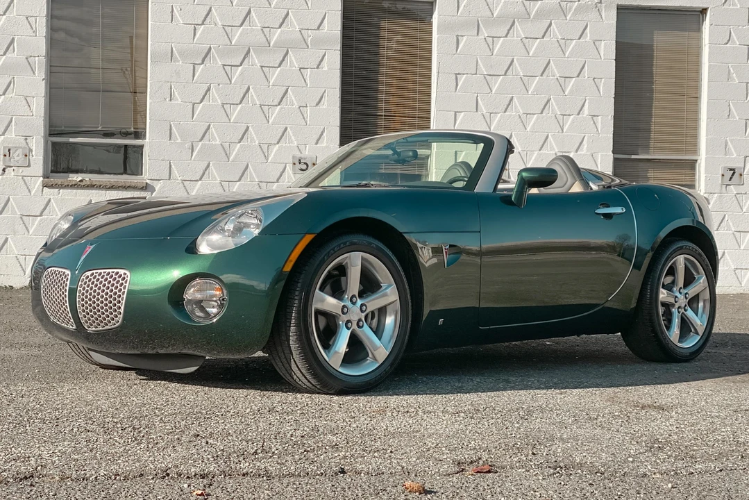 2007 Pontiac Solstice - Image 3 of 31