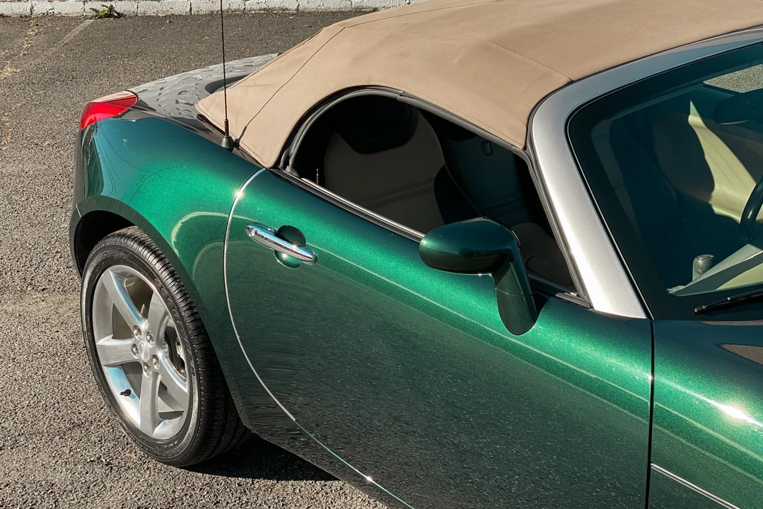 2007 Pontiac Solstice - Image 27 of 31