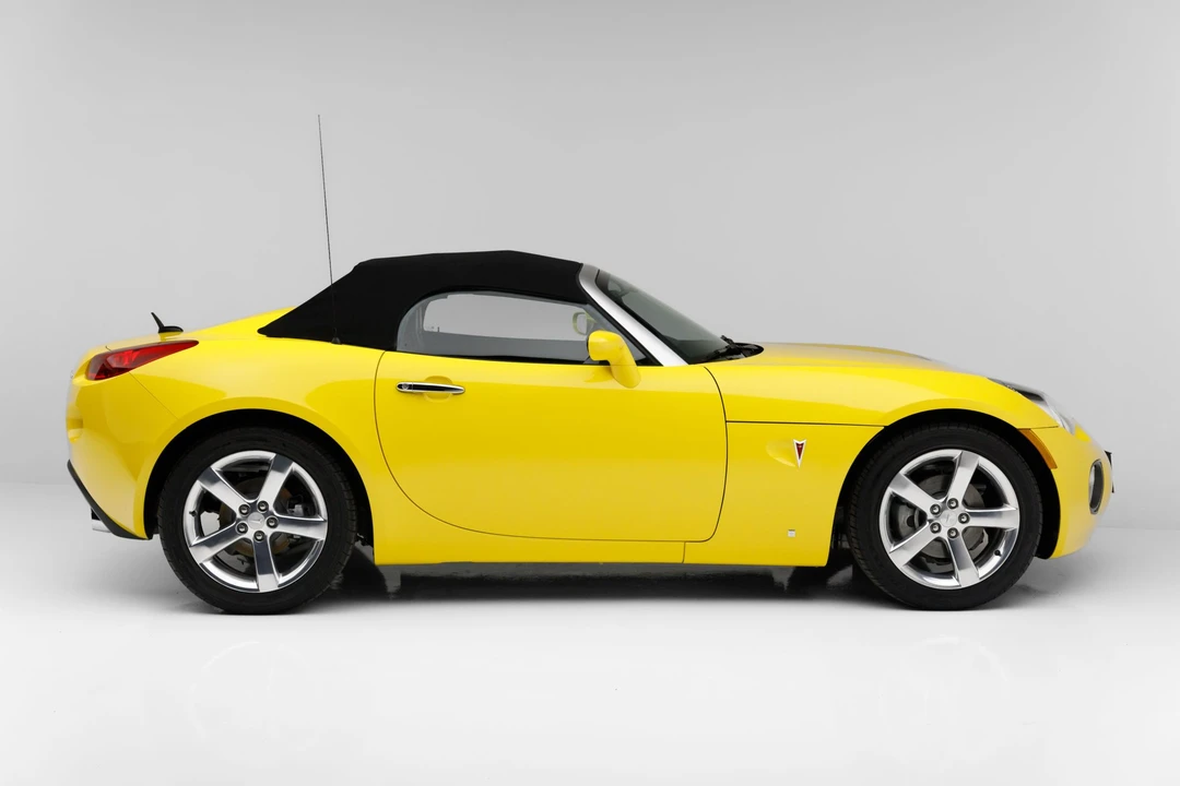 2007 Pontiac Solstice GXP - Image 16 of 31