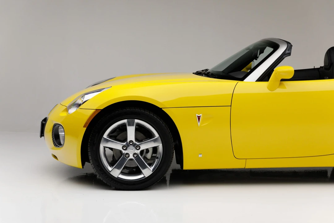 2007 Pontiac Solstice GXP - Image 18 of 31