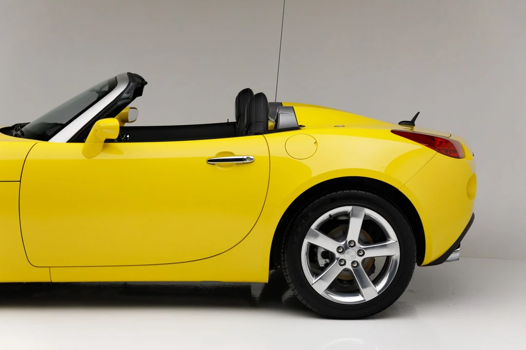 2007 Pontiac Solstice GXP - Image 19 of 31