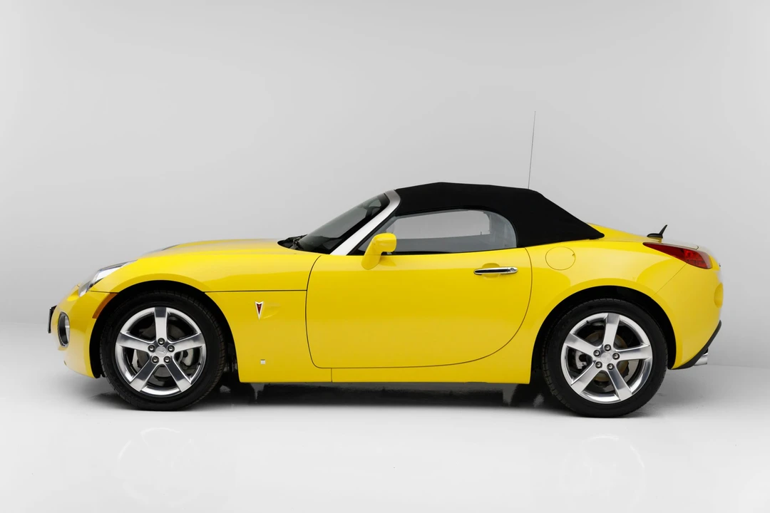 2007 Pontiac Solstice GXP - Image 12 of 31