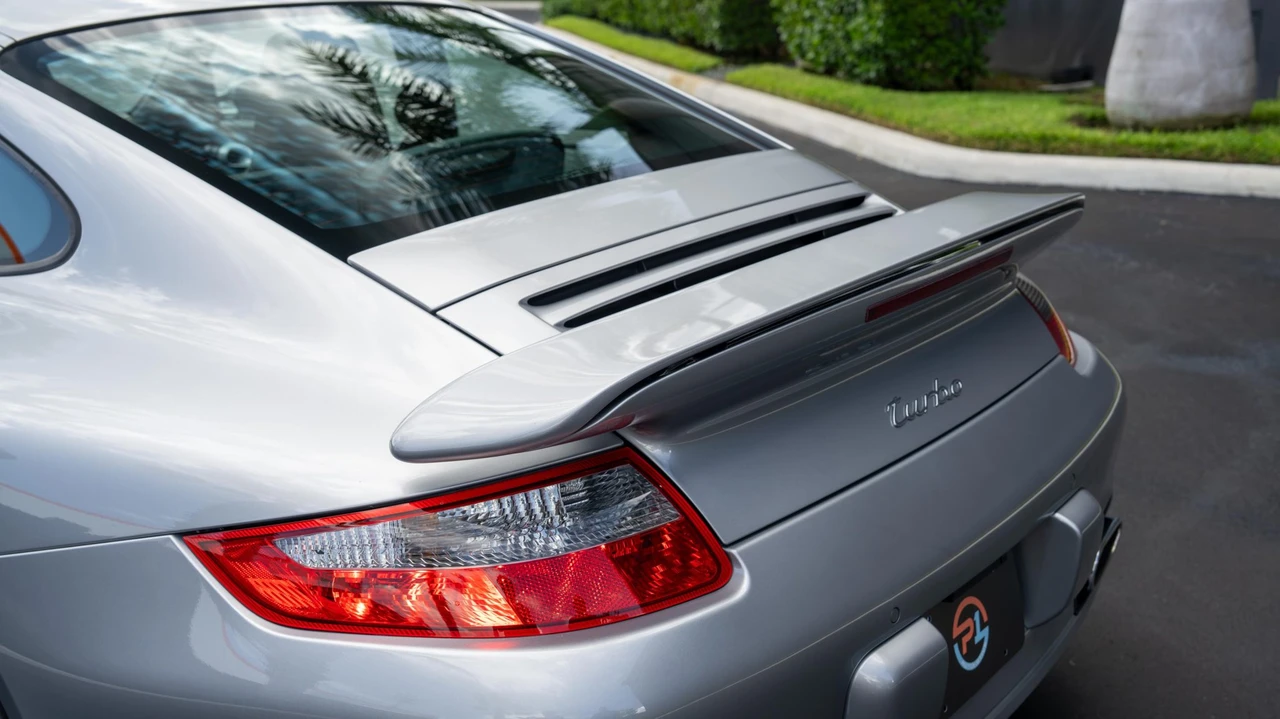 2007 Porsche 997 Turbo - Image 16 of 31