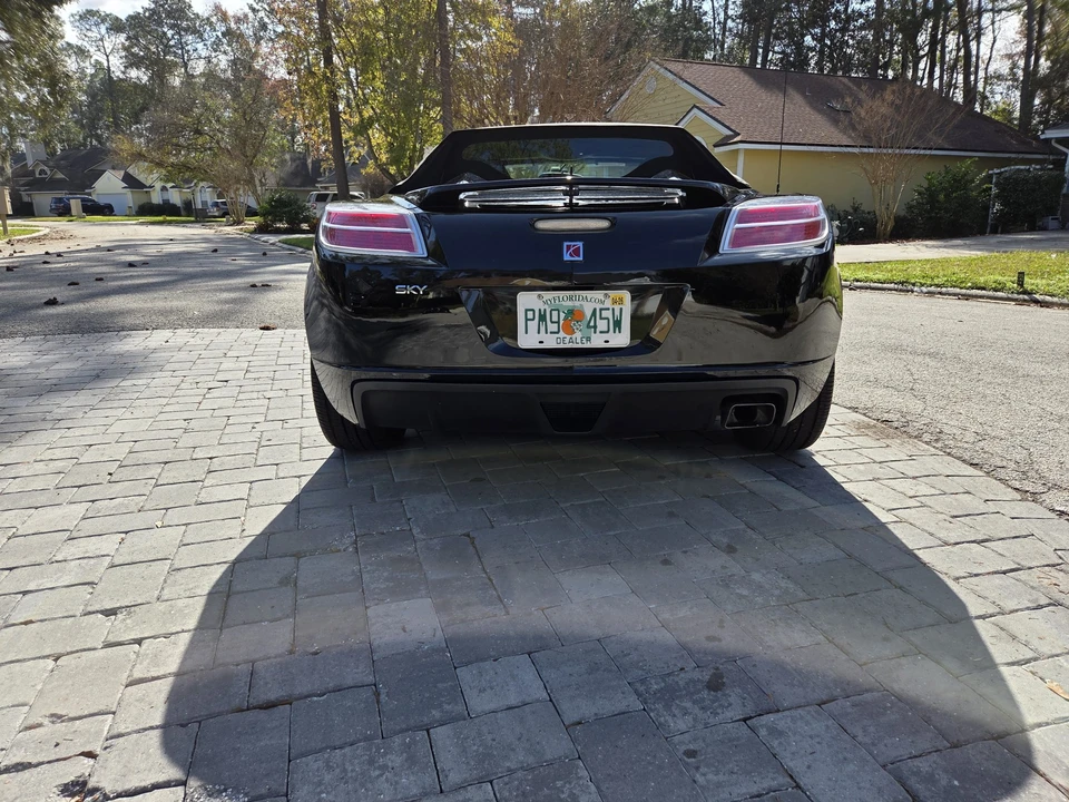 2007 Saturn Sky - Image 11 of 31