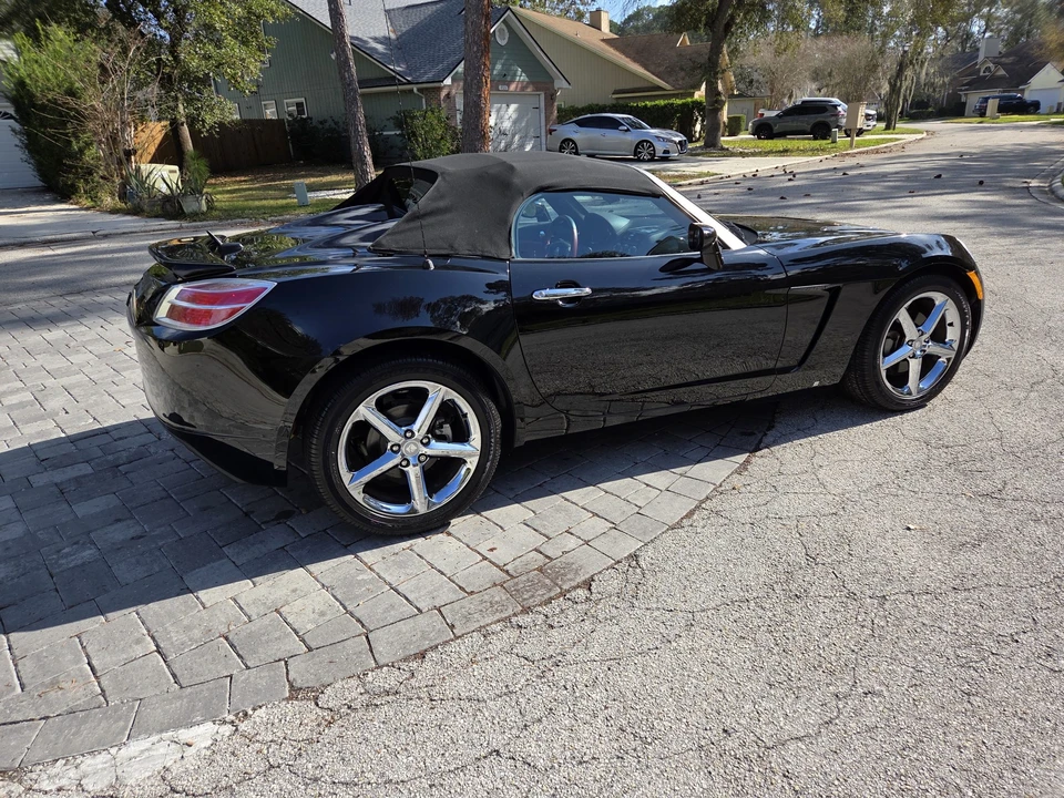 2007 Saturn Sky - Image 14 of 31