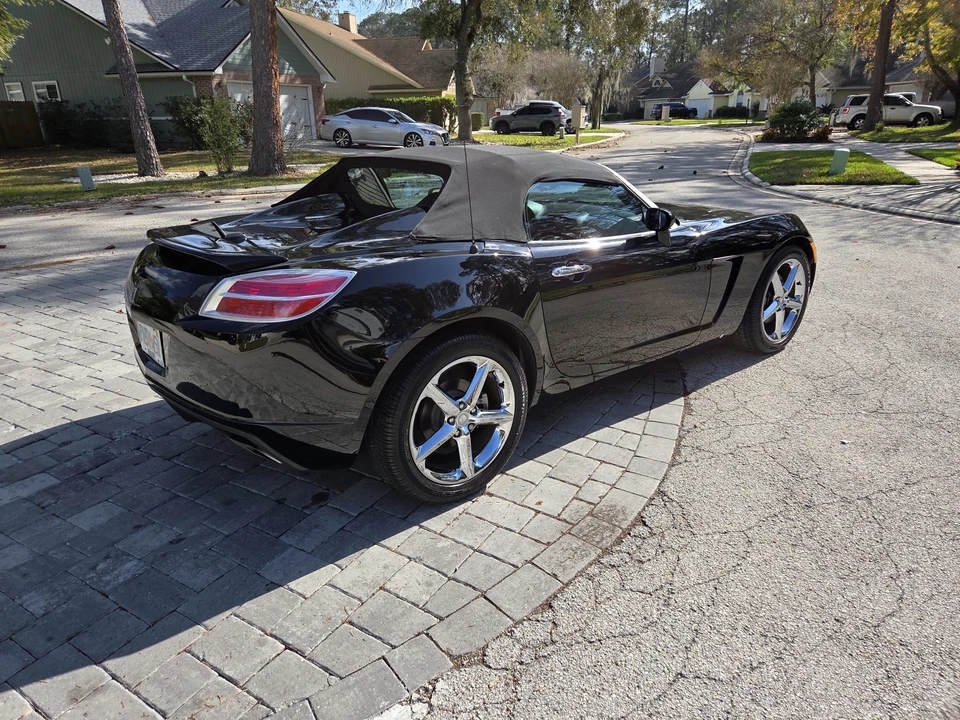 2007 Saturn Sky - Image 13 of 31