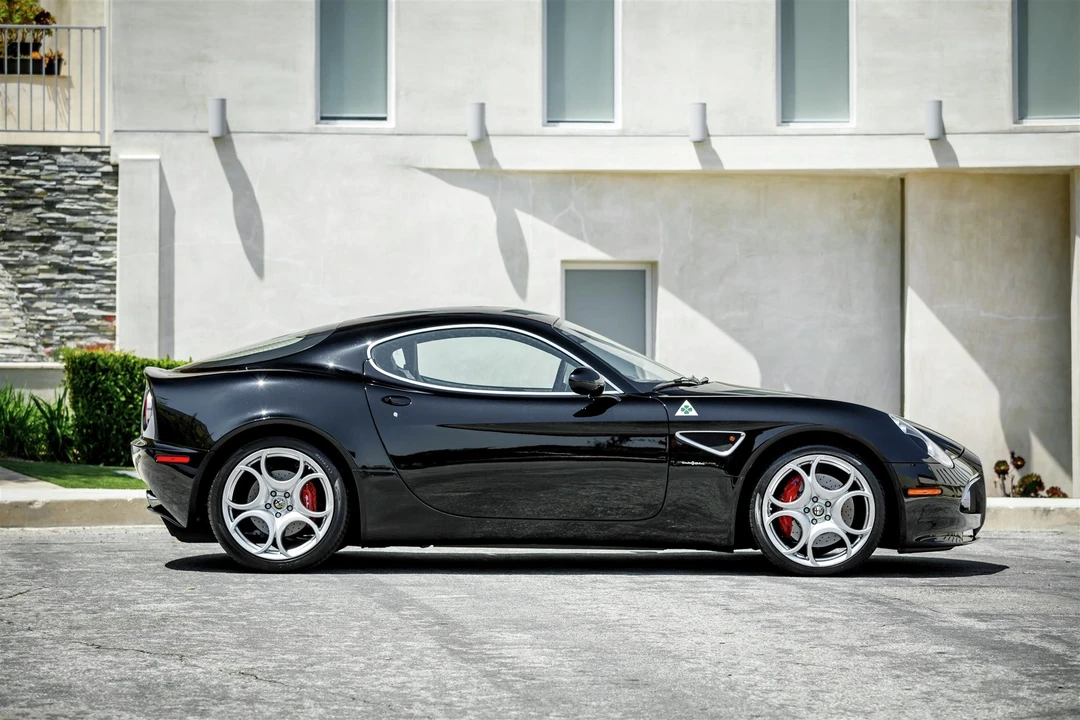 2008 Alfa Romeo 8C Competizione - Image 13 of 31