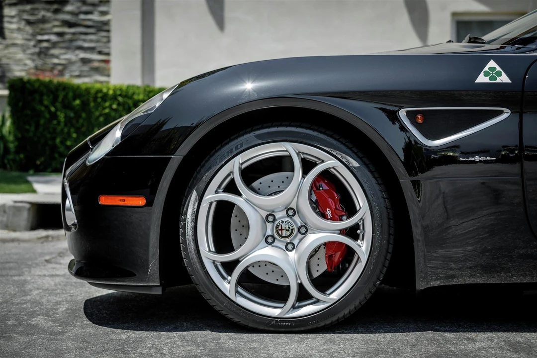 2008 Alfa Romeo 8C Competizione - Image 29 of 31