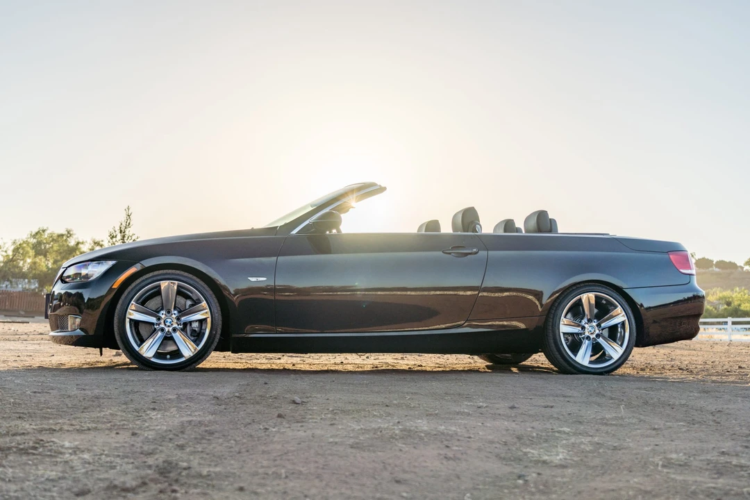 2008 BMW E93 335i Convertible - Image 4 of 31
