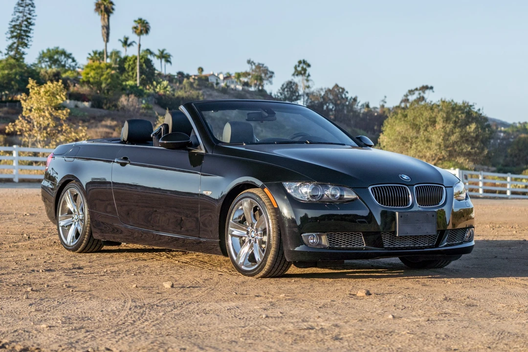 2008 BMW E93 335i Convertible - Image 10 of 31
