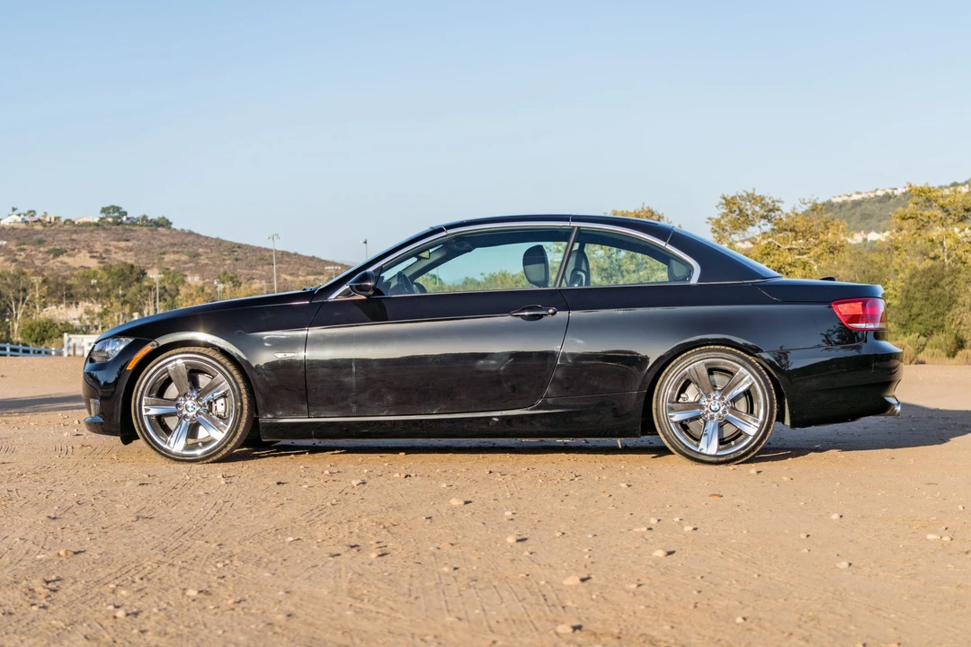 2008 BMW E93 335i Convertible - Image 14 of 31