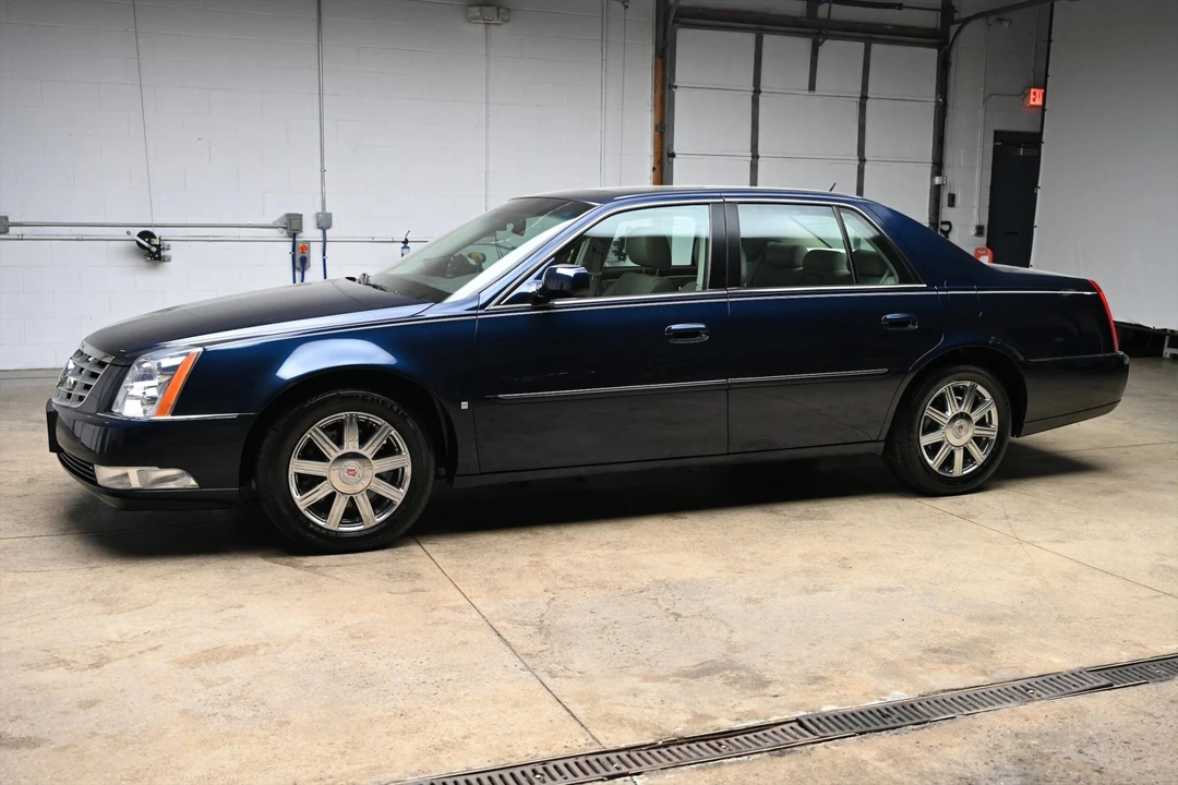 2008 Cadillac DTS - Image 21 of 31