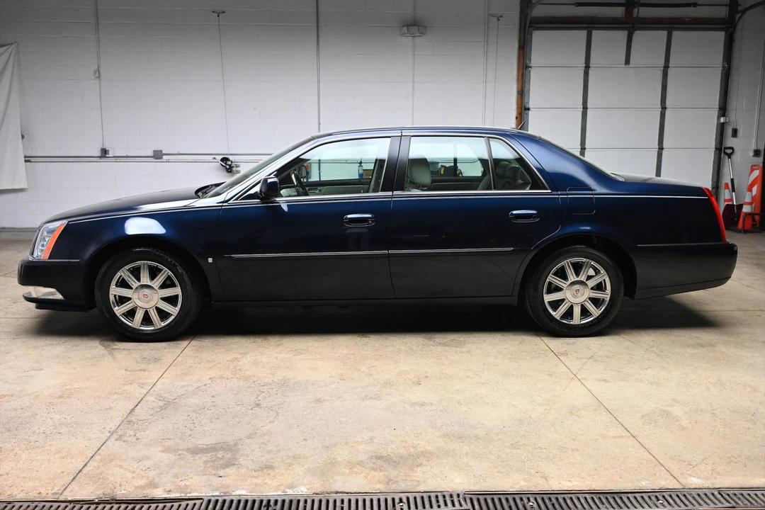 2008 Cadillac DTS - Image 20 of 31