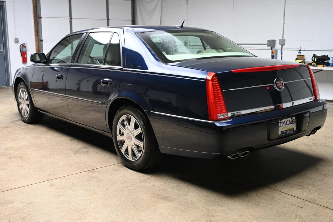 2008 Cadillac DTS - Image 14 of 31