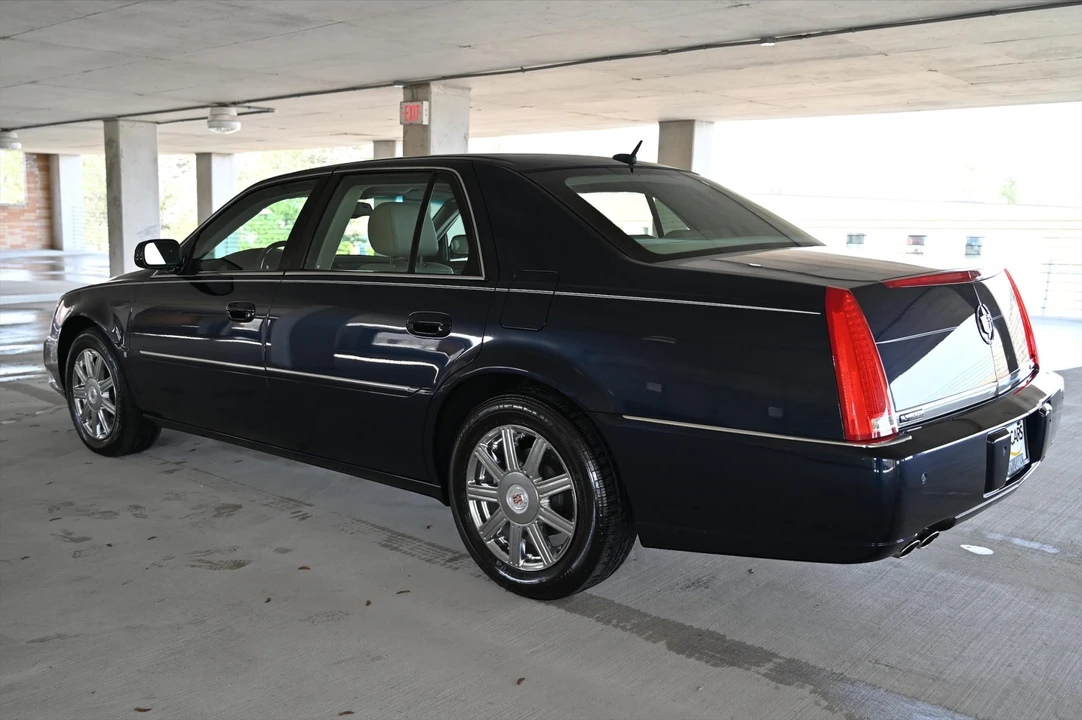 2008 Cadillac DTS - Image 15 of 31
