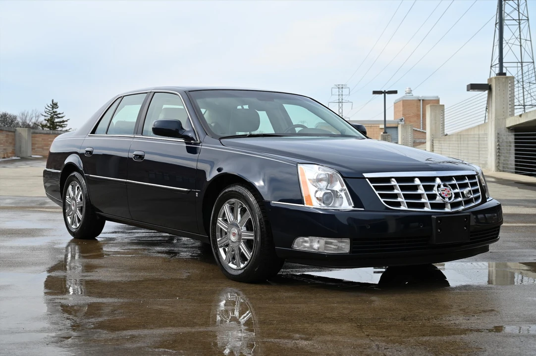 2008 Cadillac DTS - Image 6 of 31