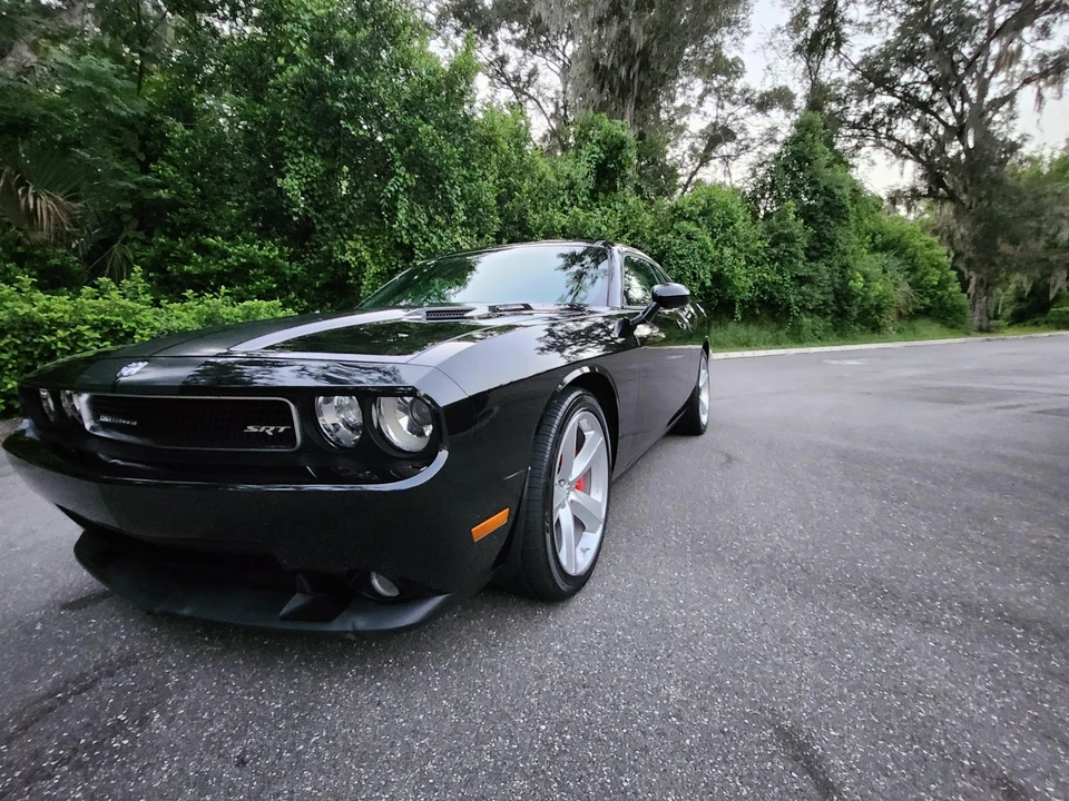 2008 Dodge Challenger SRT8 & 392 3rd Gen - Image 4 of 31