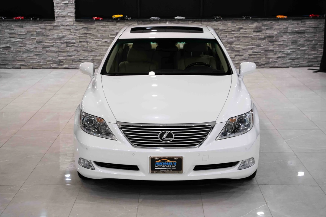 2008 Lexus LS 4th Gen - Image 11 of 31