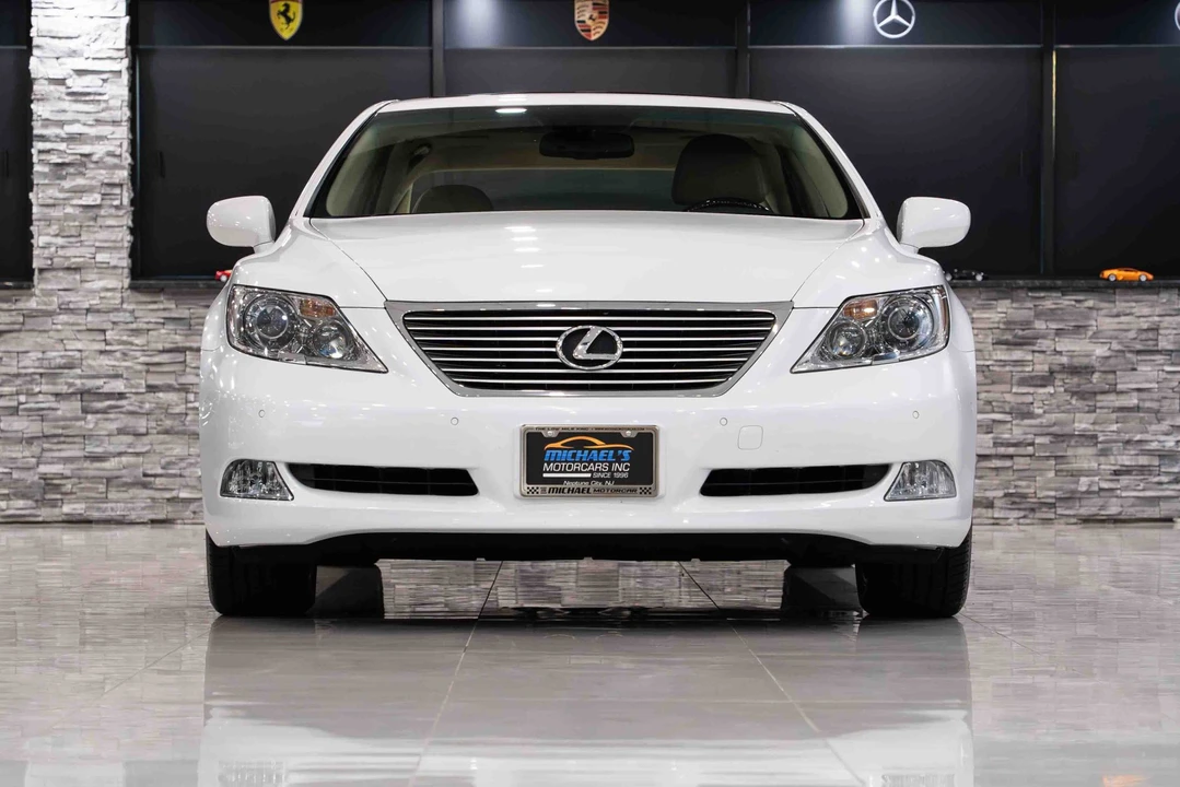 2008 Lexus LS 4th Gen - Image 10 of 31
