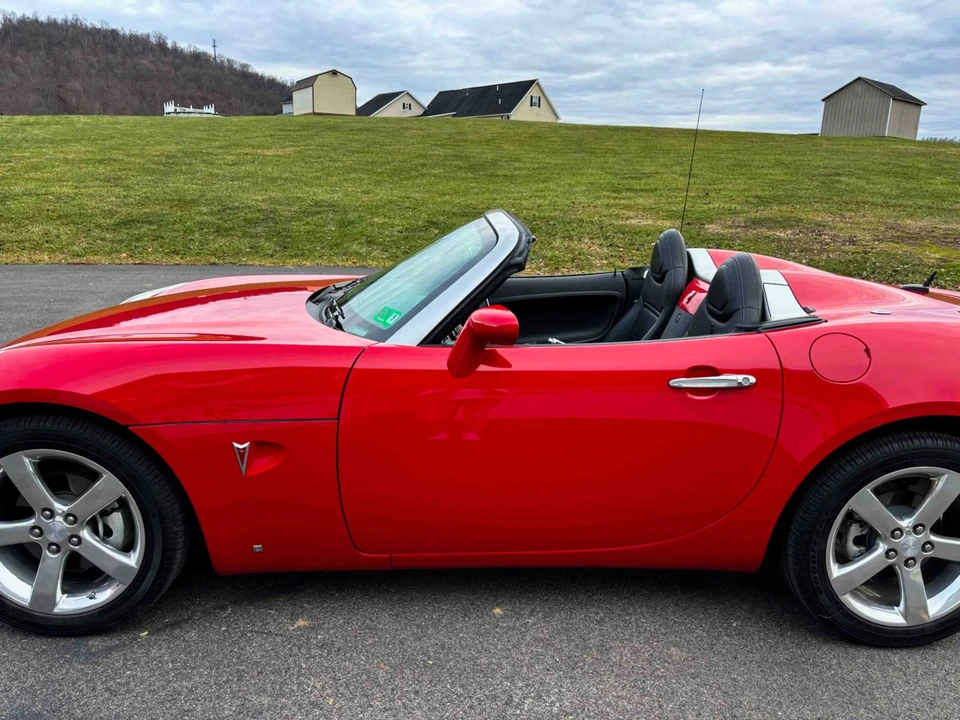 2008 Pontiac Solstice - Image 11 of 31